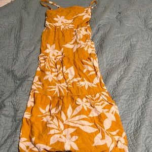 Old Navy Patterned Midi Dress